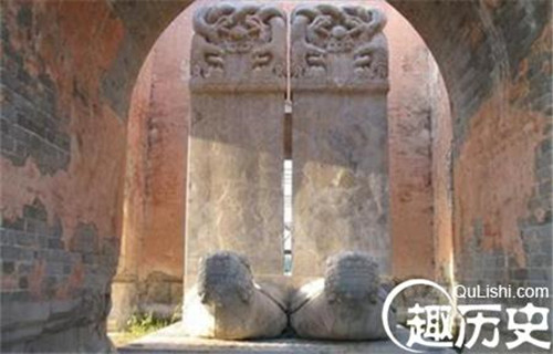 “趣历史”迷踪帝陵:为何说康熙的陵墓最八卦？