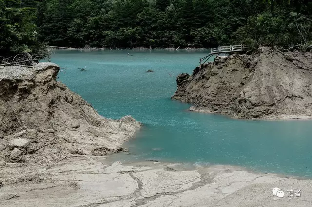 震后的九寨沟景区让人看哭了 专家:不建议人为复原