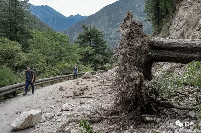 震后的九寨沟景区让人看哭了 专家:不建议人为复原